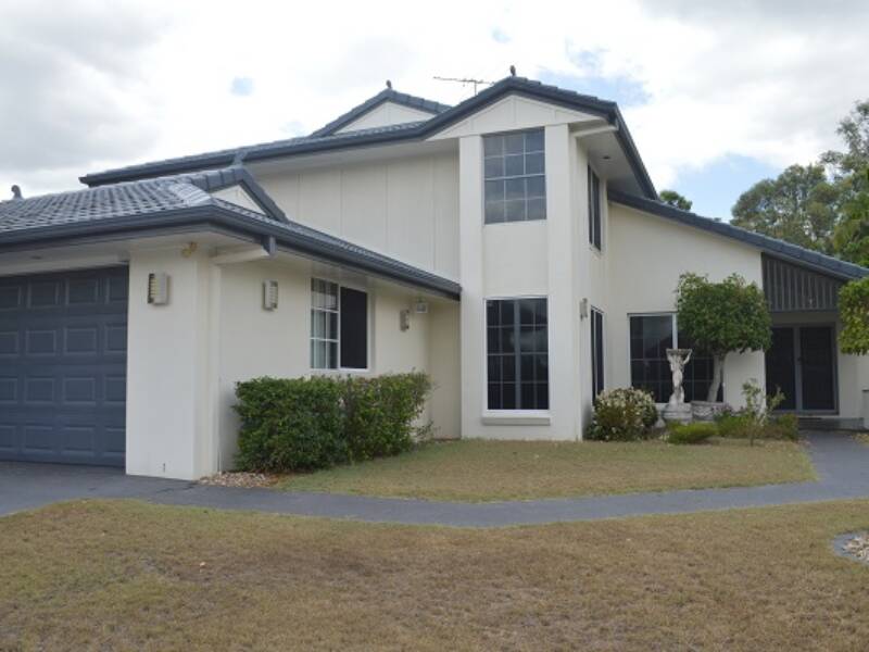 6 Poinciana Crescent, Stretton,