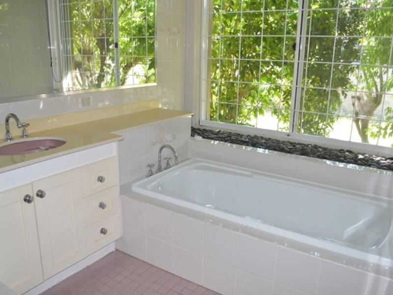 102 Kingman Street, Sunnybank Hills,