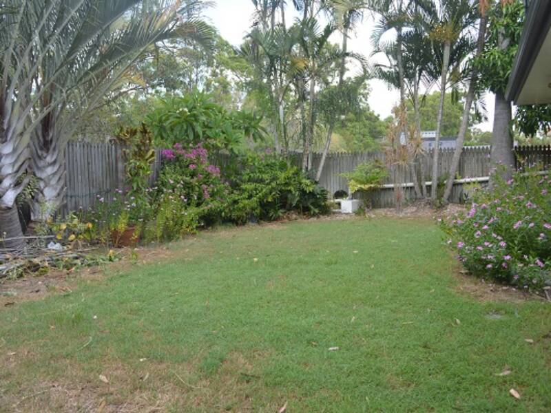 6 Poinciana Crescent, Stretton,