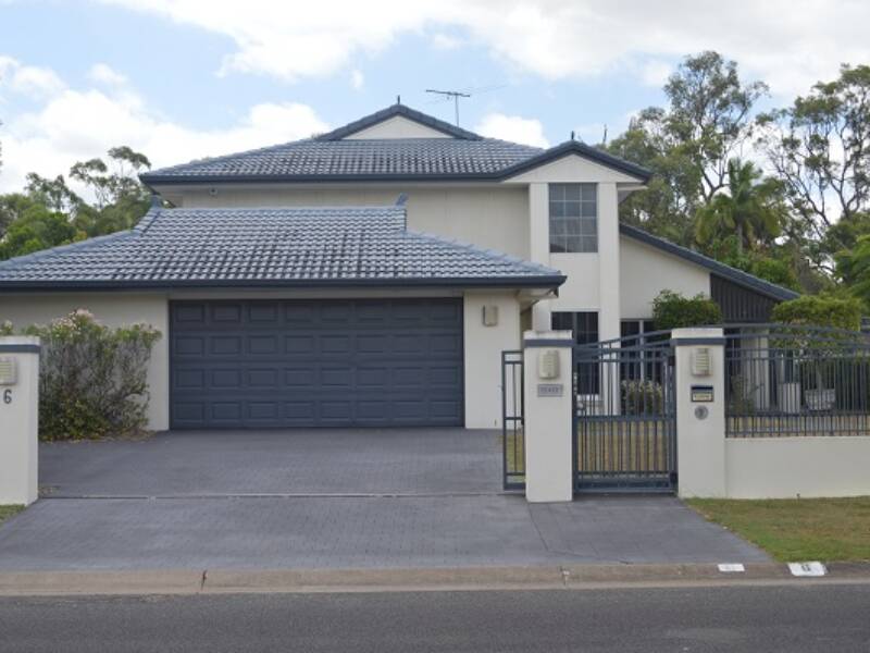 6 Poinciana Crescent, Stretton,