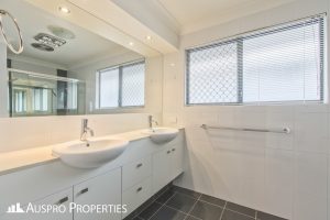 107 Chester Road, Eight Mile Plains, QLD 4113