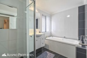 107 Chester Road, Eight Mile Plains, QLD 4113