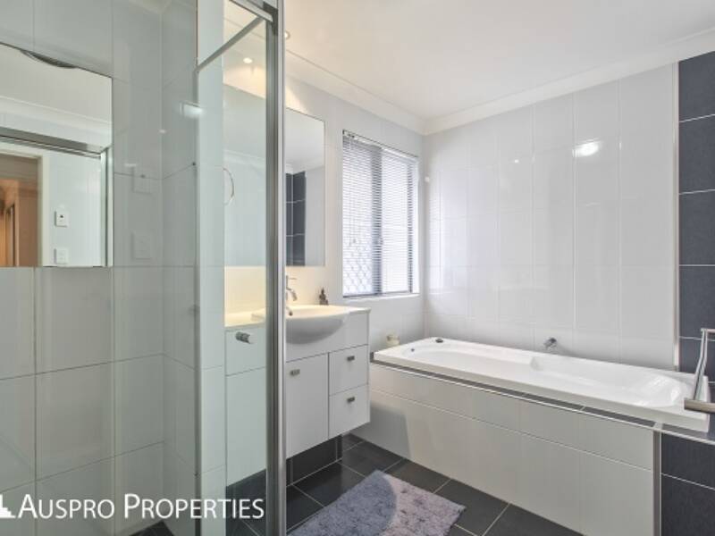 107 Chester Road, Eight Mile Plains, QLD 4113