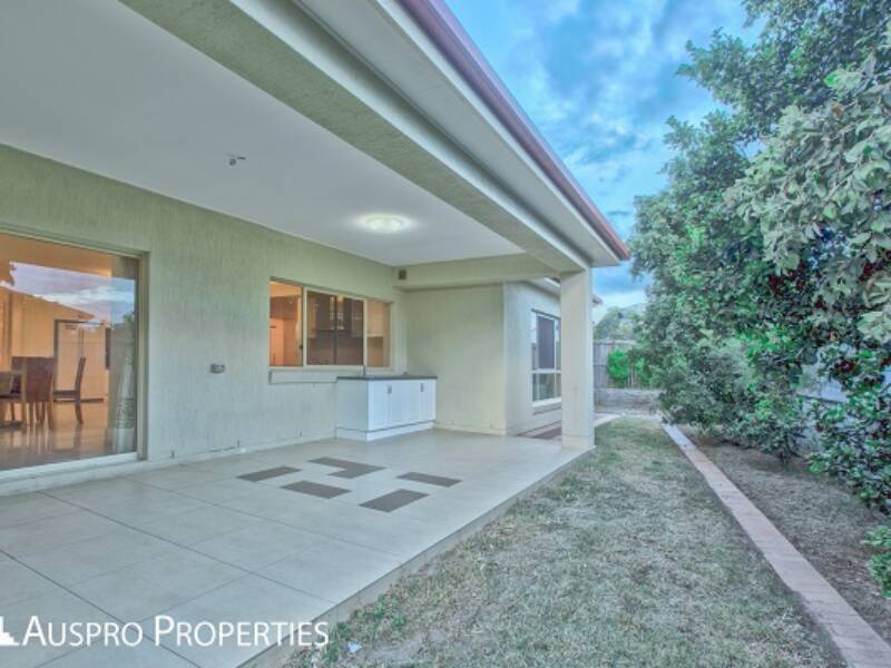 20 Birchwood Place, Stretton, QLD 4116