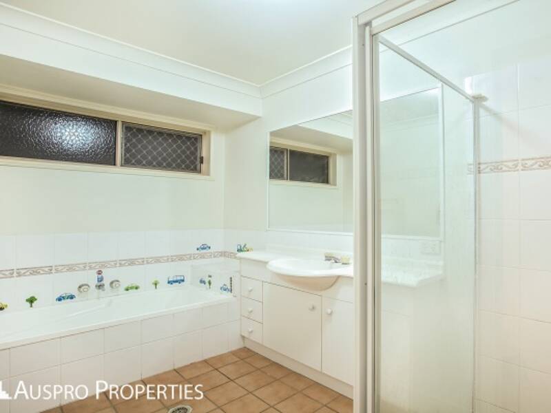 9 Stibbs Close, Runcorn, QLD  4113