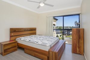 15 Kakirra Place , Eight Mile Plains, QLD 4113