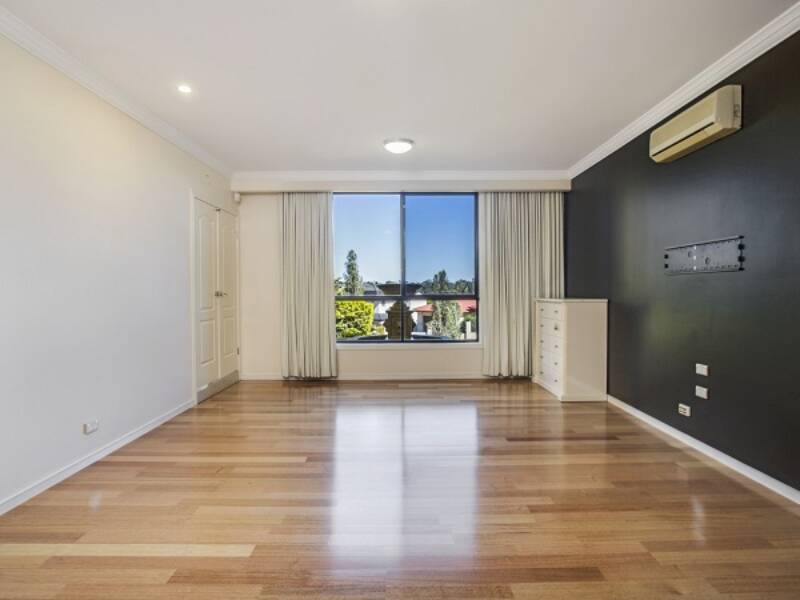 15 Kakirra Place , Eight Mile Plains, QLD 4113