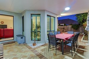 12 Juniper Cct , Stretton, QLD 4116 Australia