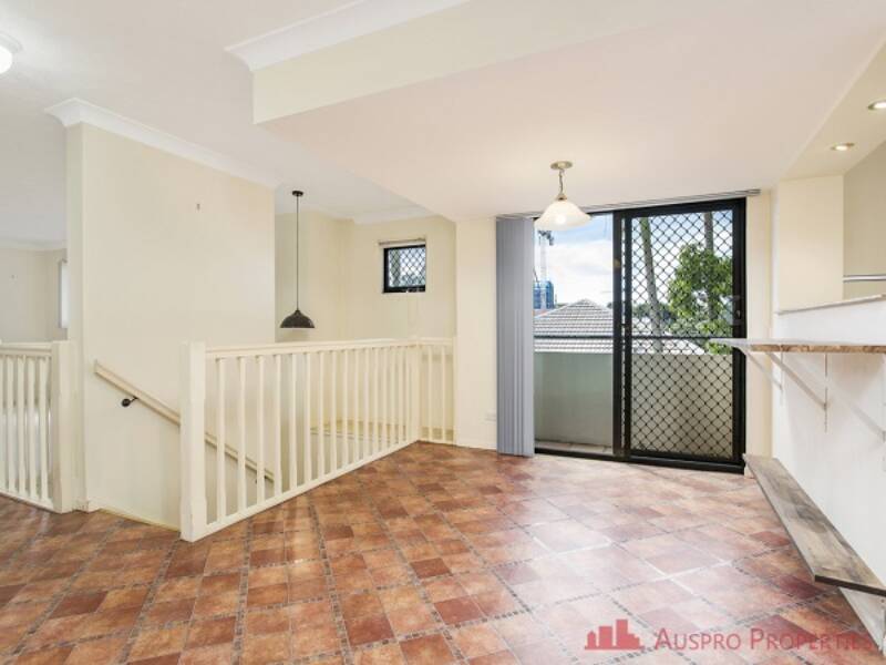 21/2200  Logan Road, Upper Mount Gravatt, QLD 4122 Australia