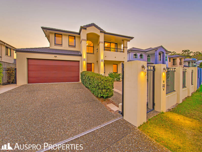 18 Peachtree Place, Stretton, QLD 4116