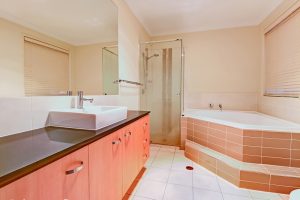 18 Peachtree Place, Stretton, QLD 4116