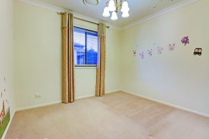 18 Peachtree Place, Stretton, QLD 4116