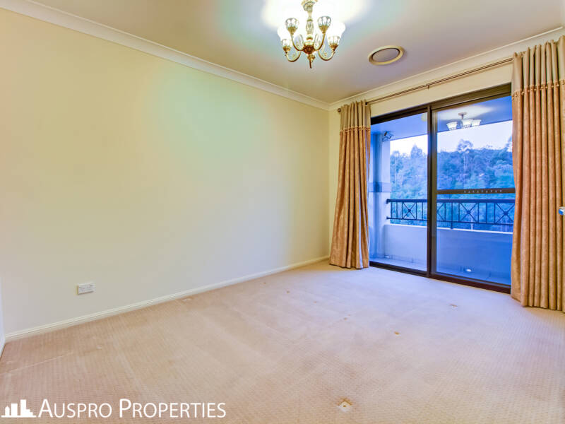 18 Peachtree Place, Stretton, QLD 4116