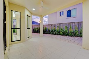 18 Peachtree Place, Stretton, QLD 4116