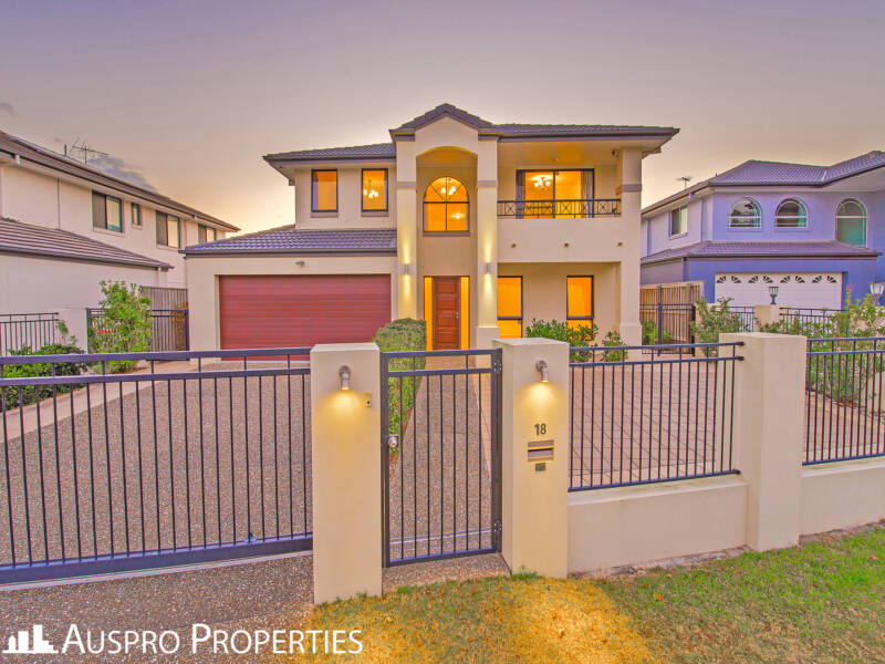 18 Peachtree Place, Stretton, QLD 4116