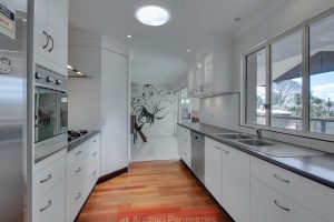 3 Bramwell St , Eight Mile Plains, QLD 4113