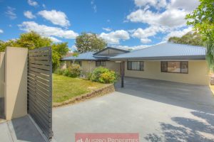 3 Bramwell St , Eight Mile Plains, QLD 4113