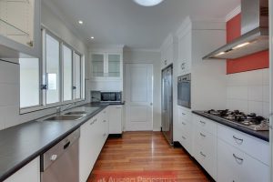 3 Bramwell St , Eight Mile Plains, QLD 4113
