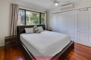 3 Bramwell St , Eight Mile Plains, QLD 4113