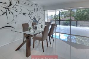 3 Bramwell St , Eight Mile Plains, QLD 4113