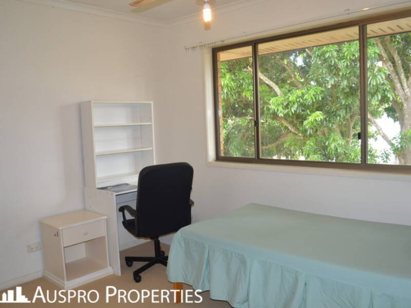 4 Pitfield Street, Eight Mile Plains, QLD 4113 Australia