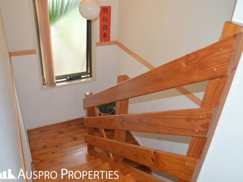 4 Pitfield Street, Eight Mile Plains, QLD 4113 Australia