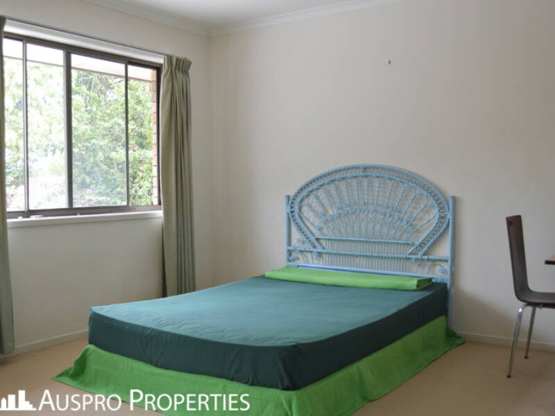4 Pitfield Street, Eight Mile Plains, QLD 4113 Australia
