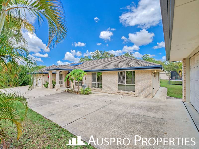 27 Park Ridge Rd, Park Ridge, QLD 4125 Australia