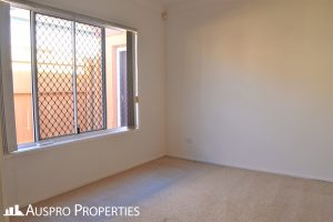 12  Sungold Place, Eight Mile Plains, QLD 4113 Australia