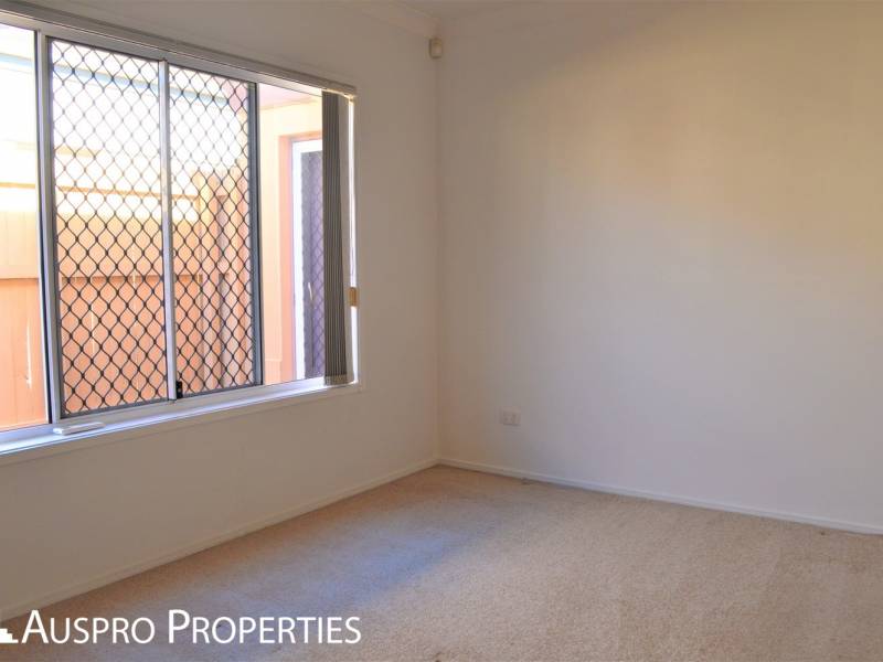 12  Sungold Place, Eight Mile Plains, QLD 4113 Australia