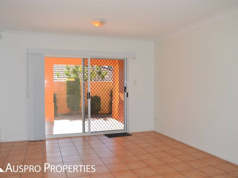12  Sungold Place, Eight Mile Plains, QLD 4113 Australia