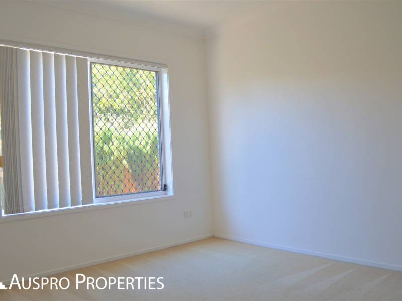 12  Sungold Place, Eight Mile Plains, QLD 4113 Australia