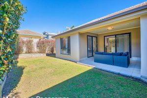 13 Girraween Cr, Parkinson, QLD 4115 Australia