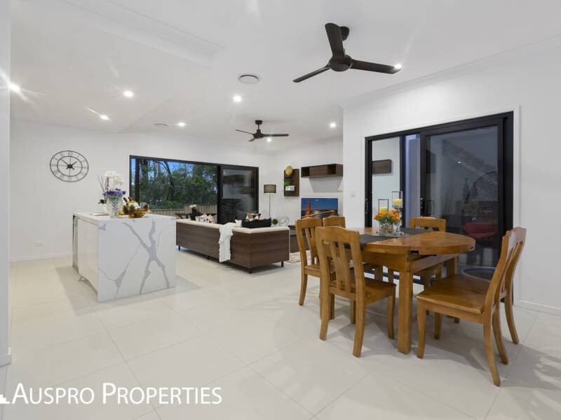 40 Frizzell Street, Stretton, QLD 4116 Australia