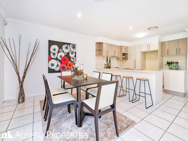 13 Girraween Cr, Parkinson, QLD 4115 Australia