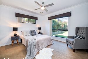 13 Girraween Cr, Parkinson, QLD 4115 Australia