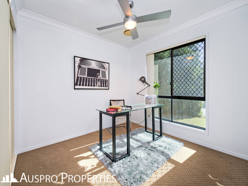 13 Girraween Cr, Parkinson, QLD 4115 Australia