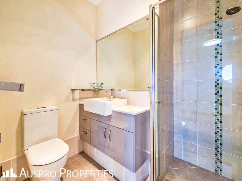 7 Beechwood Cl, Stretton, QLD 4116 Australia