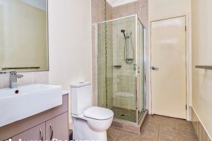 7 Beechwood Cl, Stretton, QLD 4116 Australia