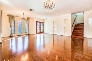 7 Beechwood Cl, Stretton, QLD 4116 Australia