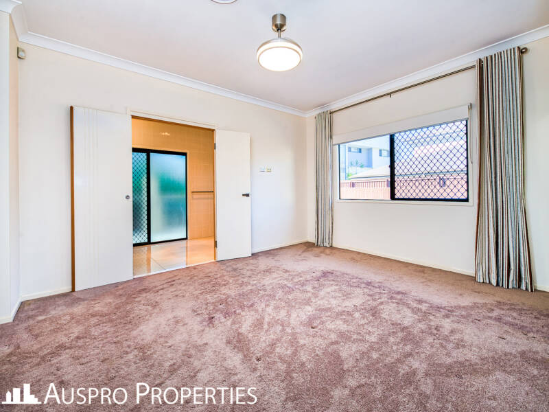 7 Beechwood Cl, Stretton, QLD 4116 Australia