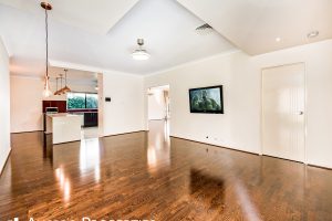 7 Beechwood Cl, Stretton, QLD 4116 Australia