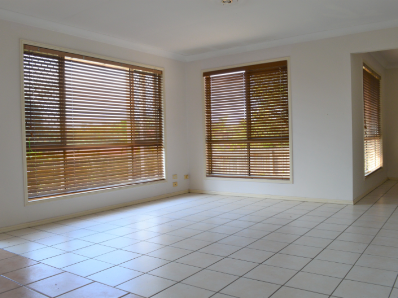 6 Shelduck Pl, Calamvale, QLD 4116 Australia