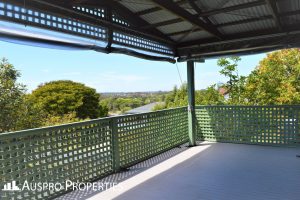 18 Firthshire, Mansfield, QLD 4132 Australia