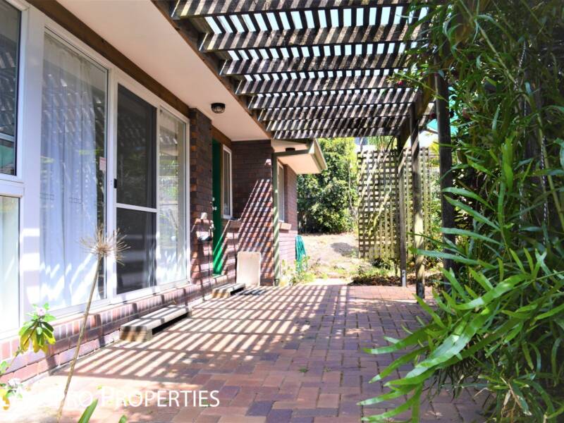 18 Firthshire, Mansfield, QLD 4132 Australia