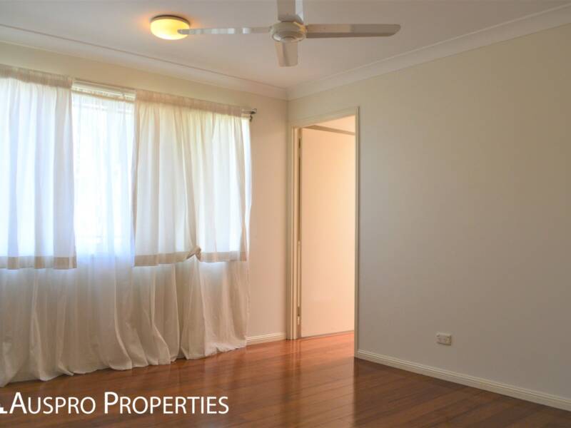 18 Firthshire, Mansfield, QLD 4132 Australia