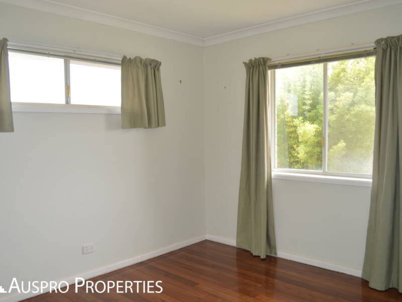 37 Cresthaven Drive, Mansfield, QLD 4122 Australia