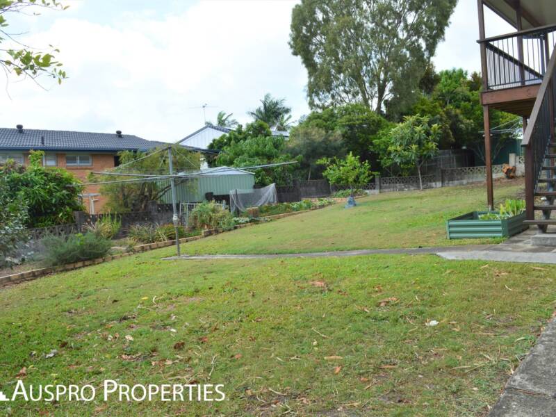 37 Cresthaven Drive, Mansfield, QLD 4122 Australia