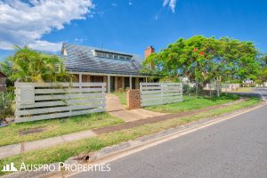26 Parnassus St, Robertson, QLD 4109 Australia