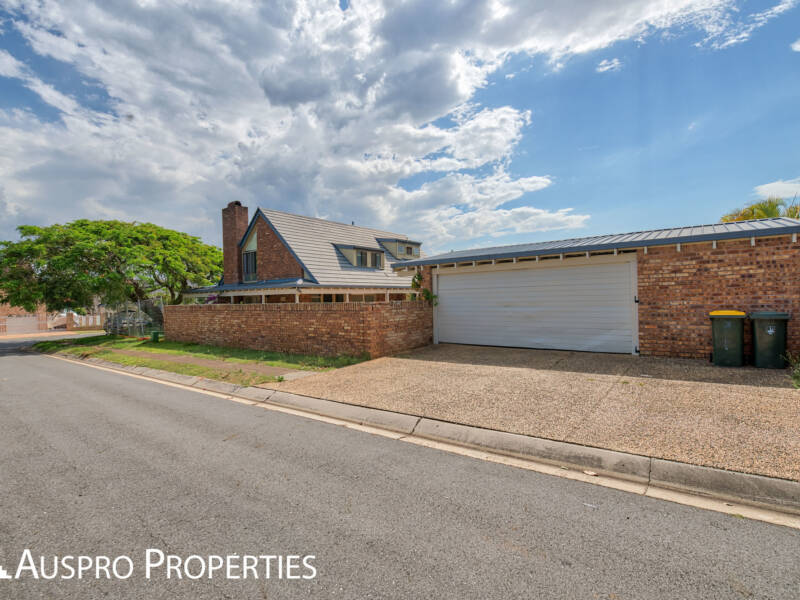 26 Parnassus St, Robertson, QLD 4109 Australia